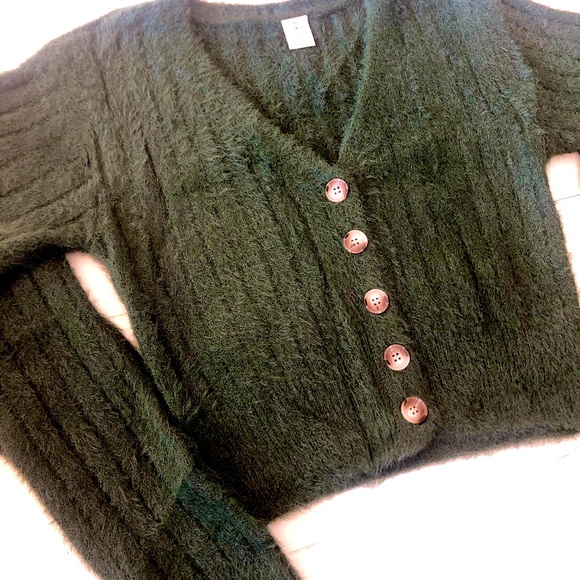 NEW Urban Outfitters button up cardigan - Picture 2 of 3